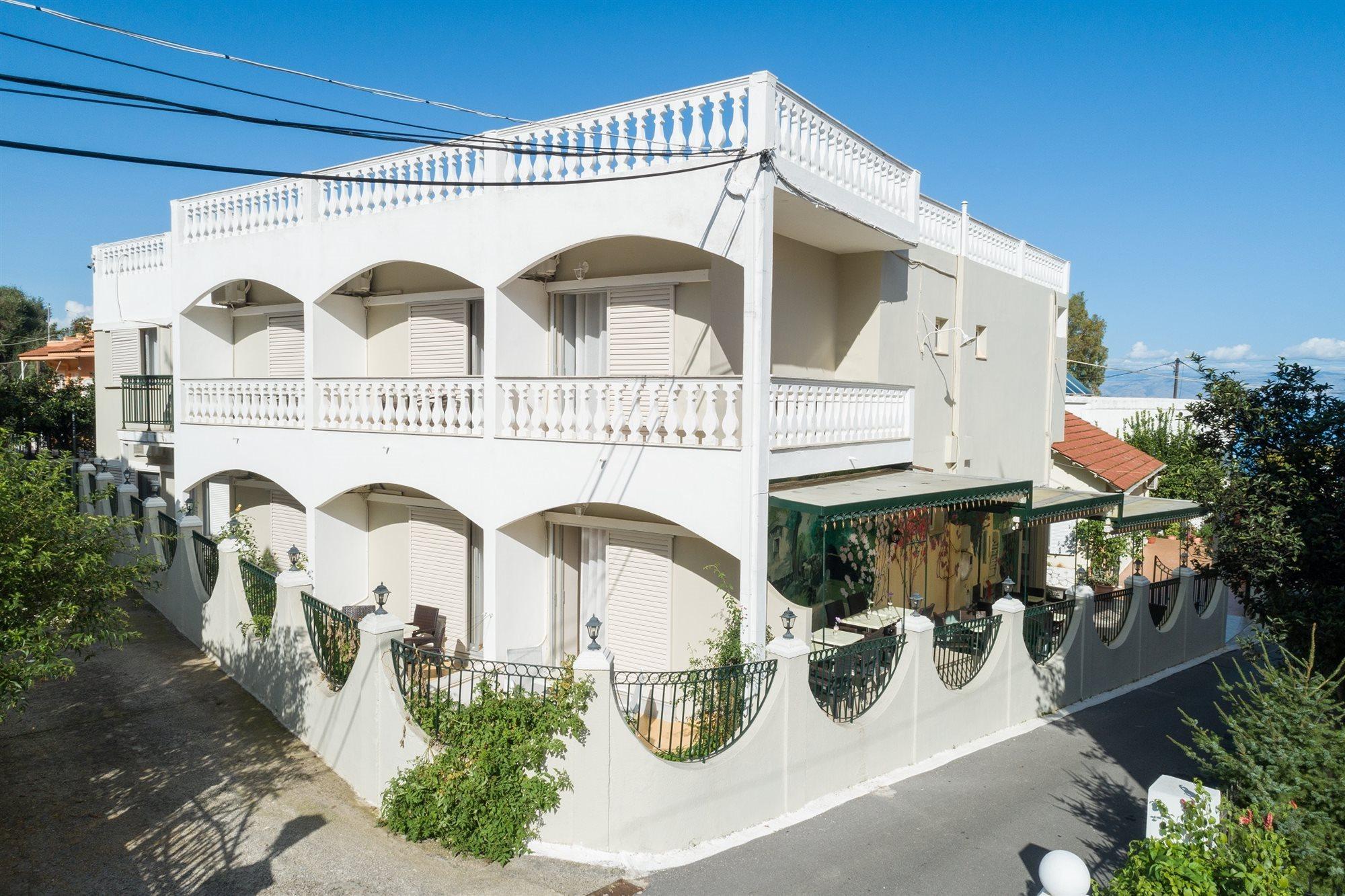 Bella Vista Beach Hotel And Studios Μπενίτσες Εξωτερικό φωτογραφία