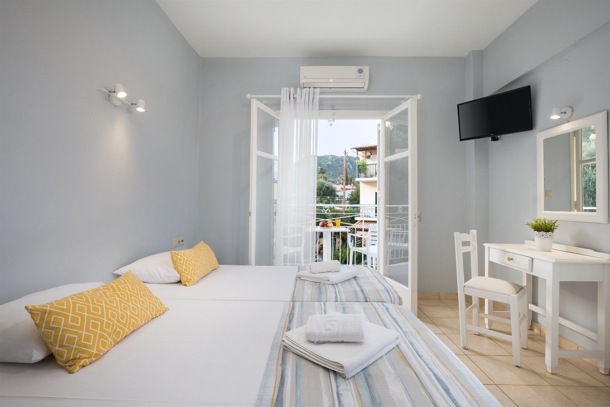 Bella Vista Beach Hotel And Studios Μπενίτσες Εξωτερικό φωτογραφία
